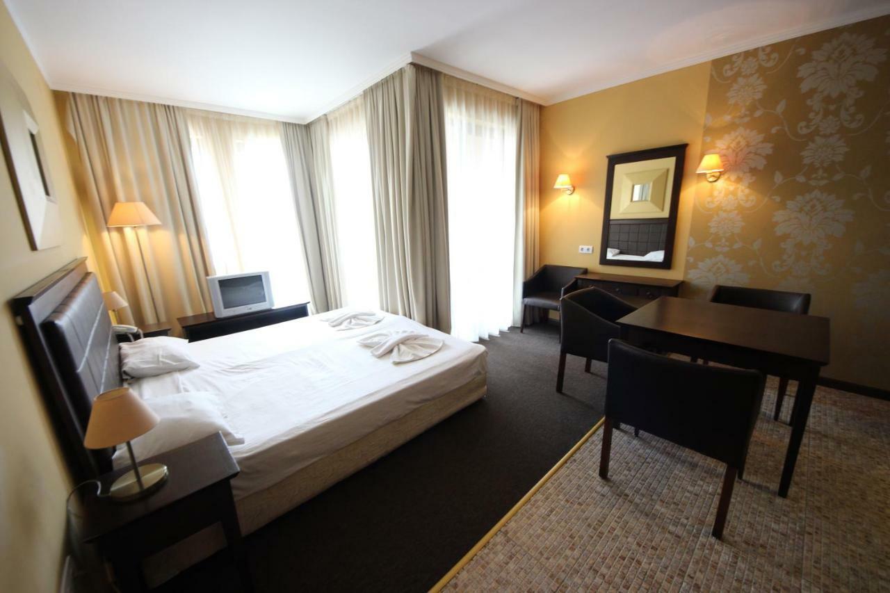 Menada In Royal Apartment Sunny Beach